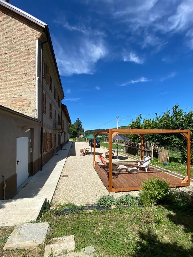 Il Noccioletto Bed & Breakfast Mombaruzzo Bagian luar foto