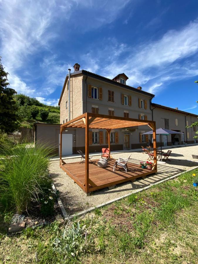 Il Noccioletto Bed & Breakfast Mombaruzzo Bagian luar foto